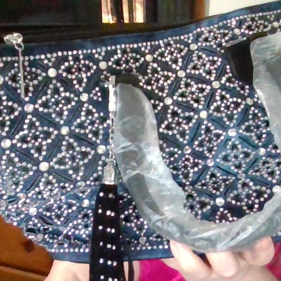 Bling Design Layered Shopper Tote - Picture 4 of 5